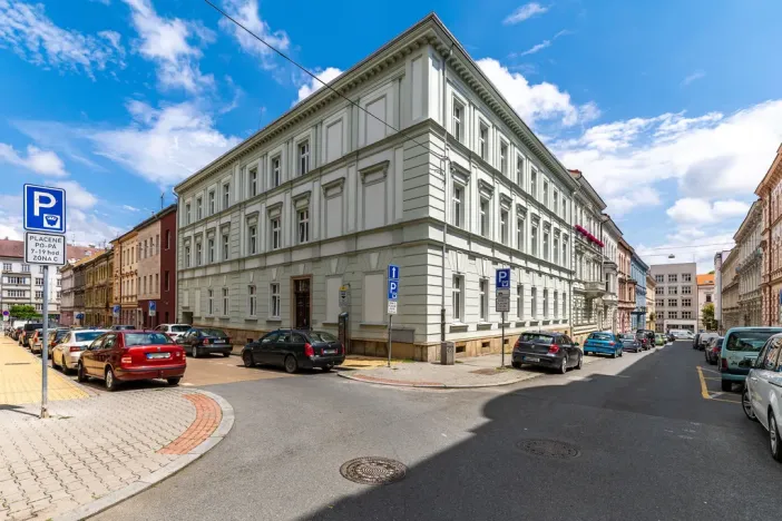 Pronájem bytu 2+kk, Plzeň - Jižní Předměstí, V Šipce, 45 m2
