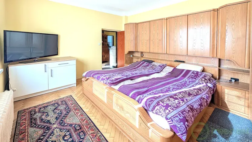 Prodej rodinného domu, Dobřenice, 216 m2