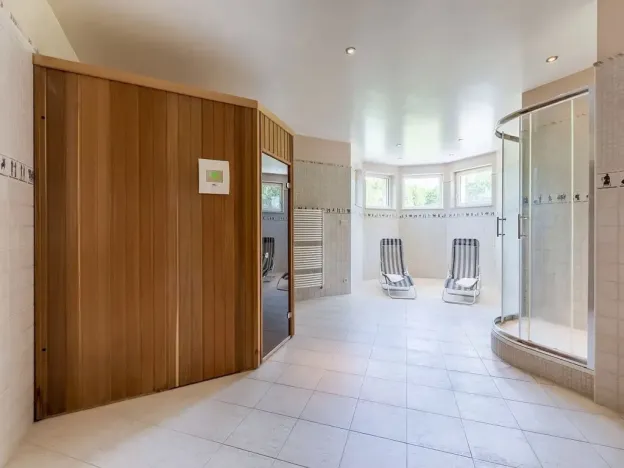Pronájem rodinného domu, Trnová, 450 m2
