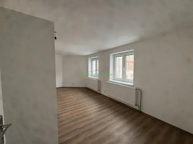 Pronájem bytu 1+1, Frenštát pod Radhoštěm, nám. Míru, 48 m2