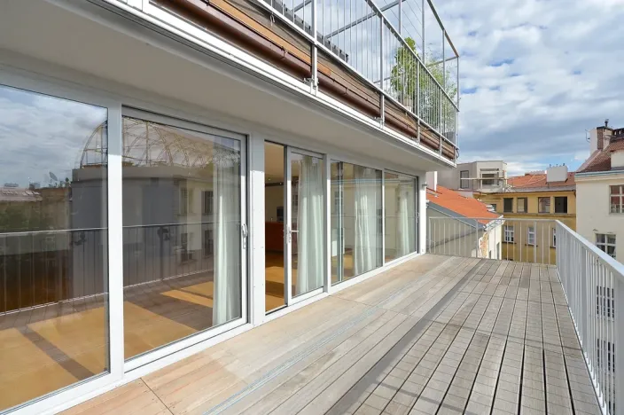 Pronájem bytu 4+kk, Praha - Vinohrady, Laubova, 203 m2