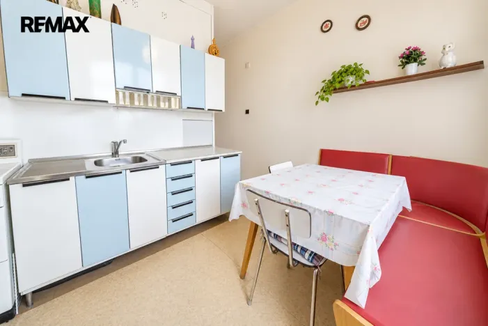 Prodej bytu 2+1, Žďár nad Sázavou - Žďár nad Sázavou 3, Okružní, 60 m2