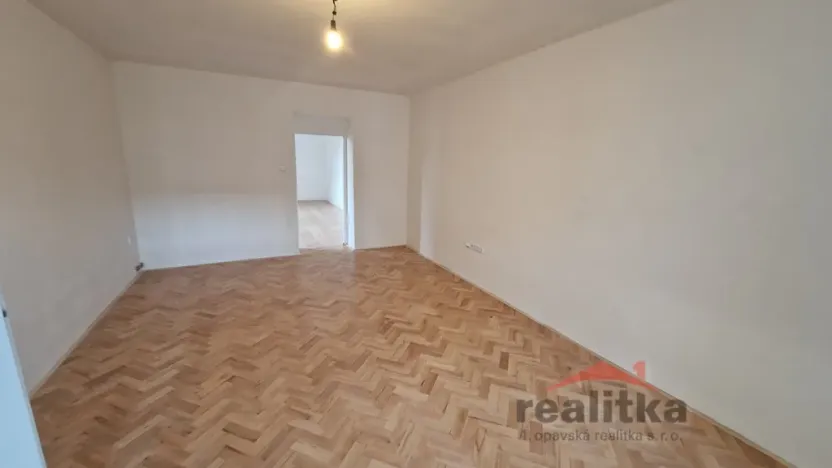 Pronájem bytu 3+1, Opava - Předměstí, Komenského, 106 m2