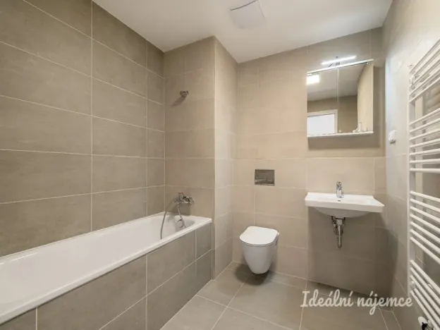 Pronájem bytu 4+kk, Praha - Ďáblice, U spojů, 107 m2