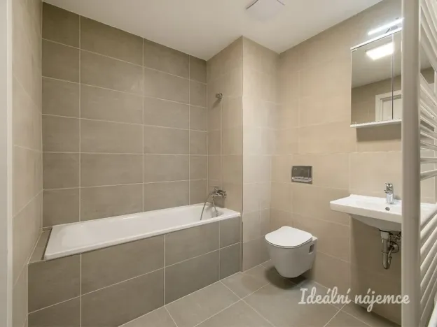 Pronájem bytu 4+kk, Praha - Ďáblice, U spojů, 107 m2