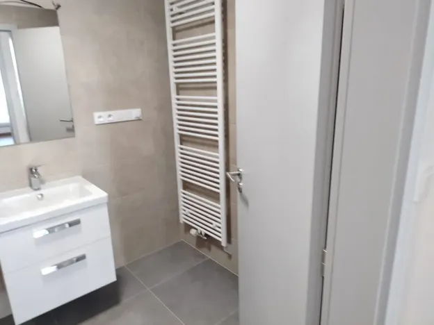 Prodej bytu 3+kk, Pardubice - Ohrazenice, U Sportovní školy, 77 m2
