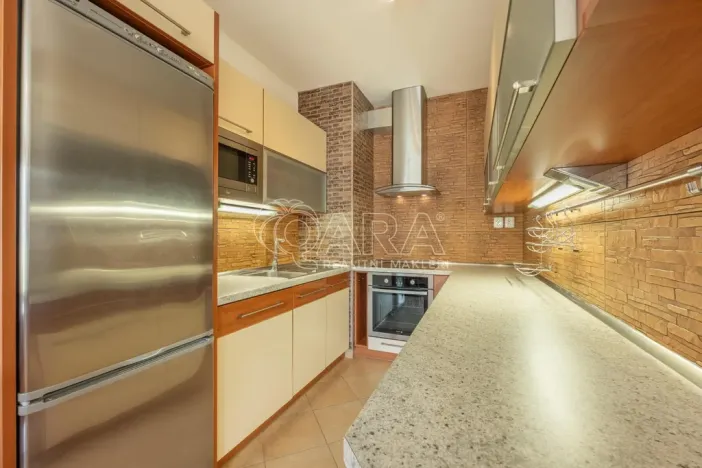 Pronájem bytu 2+kk, Praha - Záběhlice, Velenovského, 53 m2