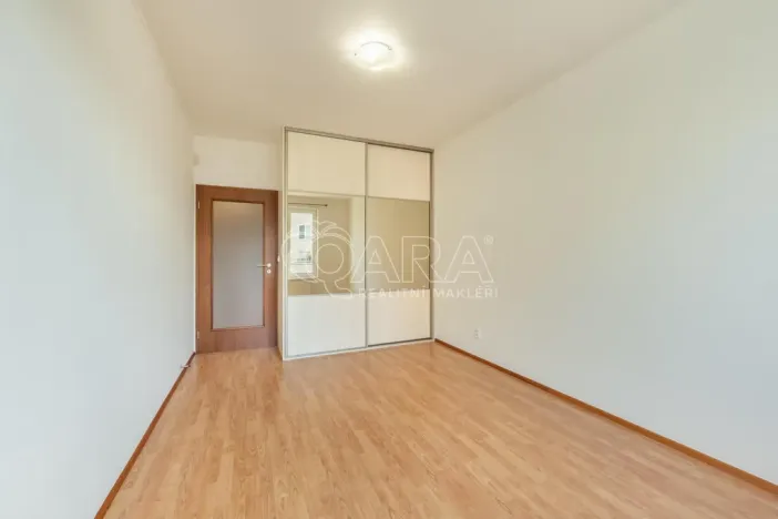 Pronájem bytu 2+kk, Praha - Záběhlice, Velenovského, 53 m2