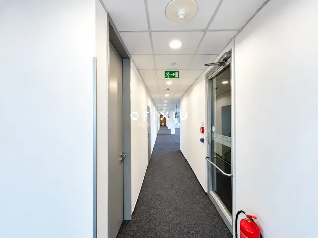 Pronájem kanceláře, Praha - Smíchov, Karla Engliše, 4000 m2