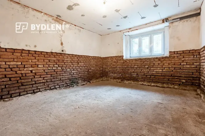 Prodej vícegeneračního domu, Novosedlice, Husova, 360 m2