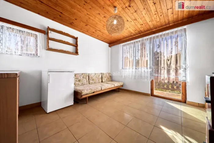 Prodej chaty, Karlovy Vary - Stará Role, V Polích, 27 m2