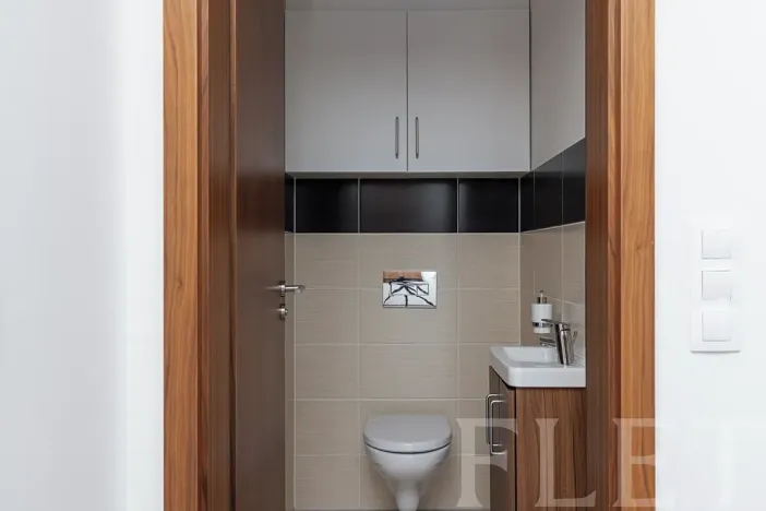 Pronájem bytu 3+kk, Praha - Dolní Chabry, Poštova, 79 m2