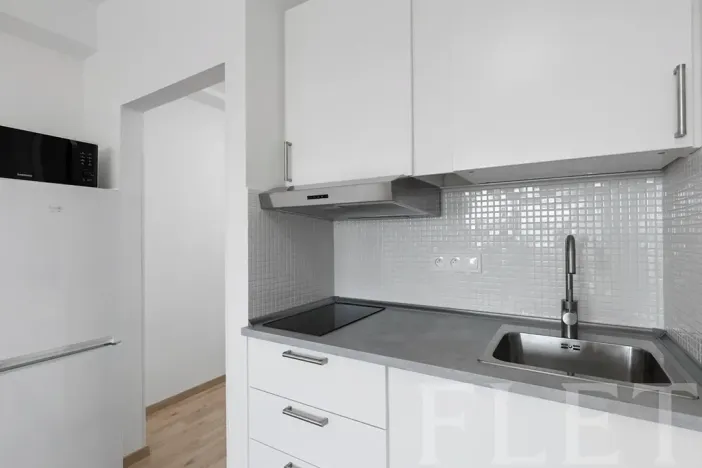 Pronájem bytu 1+kk, Praha - Jinonice, Peroutkova, 26 m2
