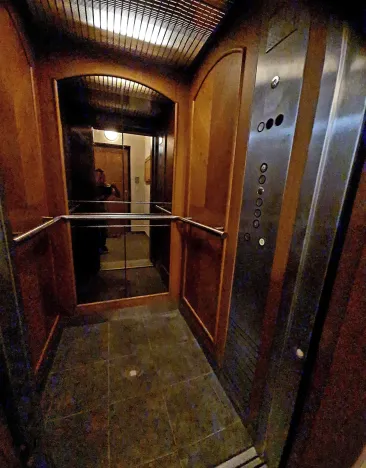 Pronájem bytu 2+kk, Praha - Nové Město, Ve Smečkách, 72 m2