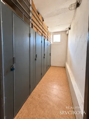 Prodej bytu 4+1, Praha - Bohnice, Řešovská, 79 m2