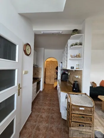 Prodej bytu 2+1, Karlovy Vary, Svahová, 61 m2