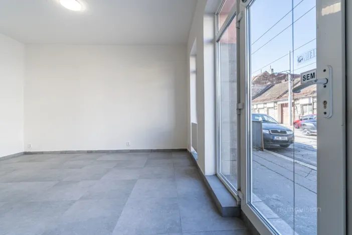 Pronájem obchodního prostoru, Brno - Husovice, Dukelská třída, 50 m2