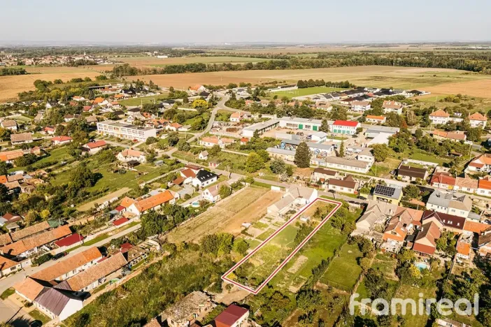 Prodej pozemku pro bydlení, Dyjákovice, 1033 m2