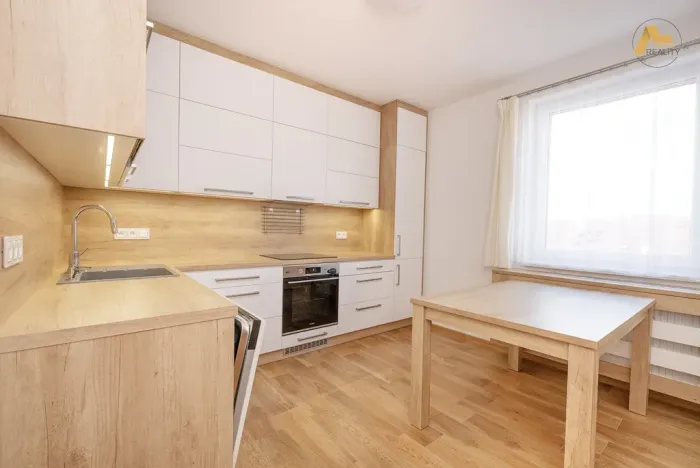 Pronájem bytu 3+1, Vodňany - Vodňany II, Sídl. Škorna, 66 m2