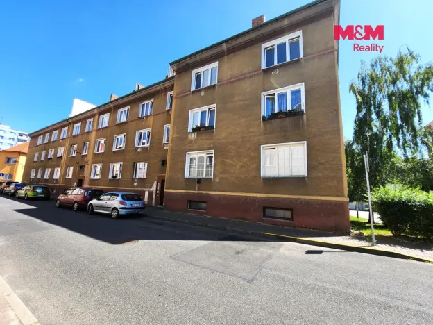 Pronájem bytu 1+1, Žatec, Boženy Němcové, 45 m2