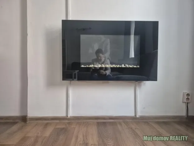 Pronájem bytu 1+kk, Praha - Karlín, Křižíkova, 44 m2