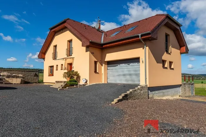 Prodej rodinného domu, Újezd, 346 m2