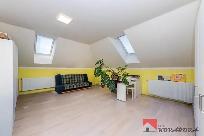 Prodej rodinného domu, Újezd, 346 m2