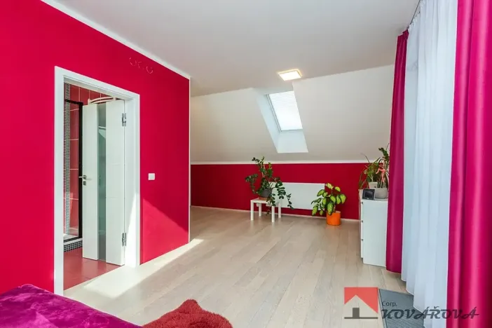 Prodej rodinného domu, Újezd, 346 m2