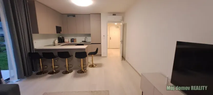 Pronájem bytu 2+kk, Praha - Žižkov, Šrámkové, 119 m2