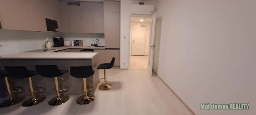 Pronájem bytu 2+kk, Praha - Žižkov, Šrámkové, 119 m2