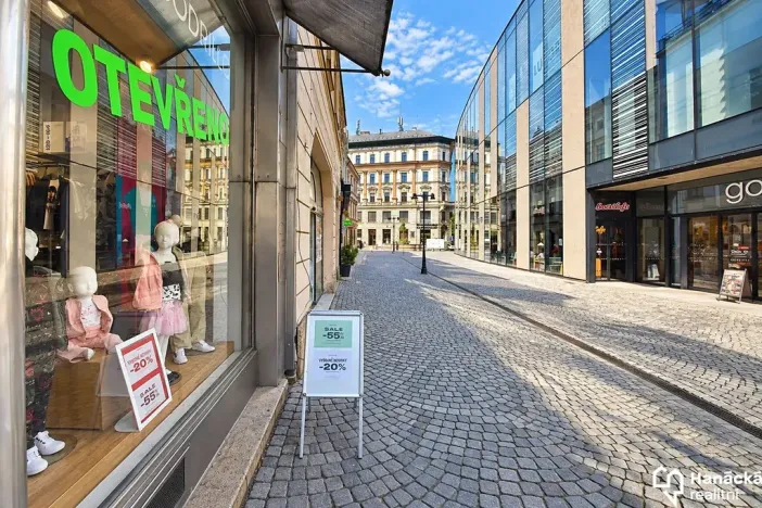 Pronájem obchodního prostoru, Olomouc, 28. října, 114 m2