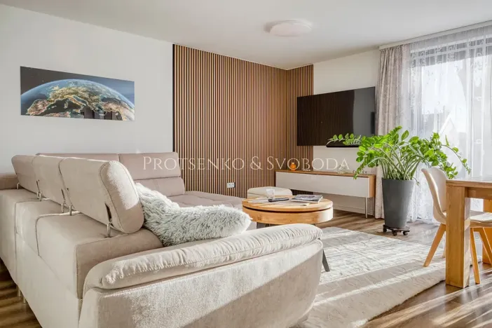 Prodej rodinného domu, Kamenice nad Lipou, Dobšova, 215 m2
