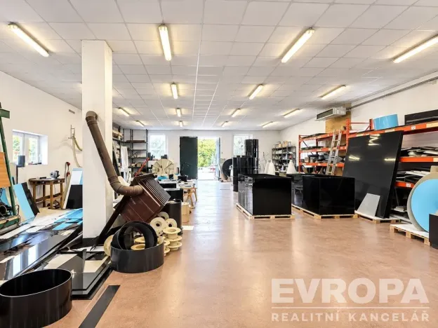 Prodej výrobních prostor, Chotíkov, 1200 m2