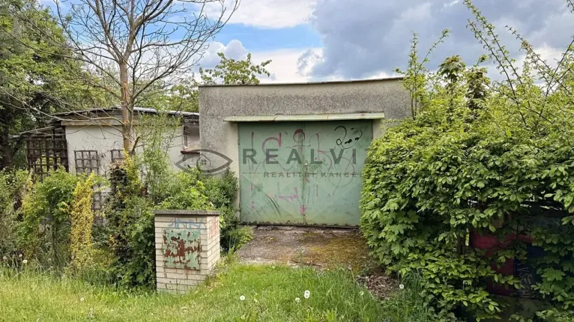 Prodej garáže, Litvínovice, 28 m2