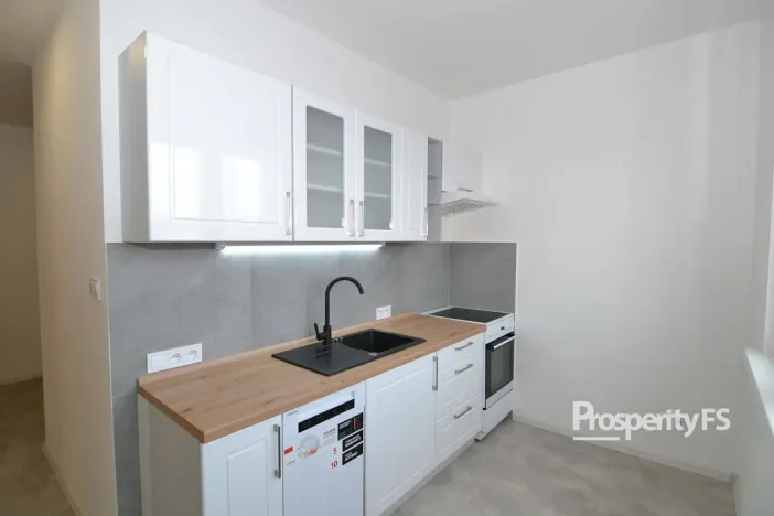 Pronájem bytu 3+1, Teplice - Řetenice, Duchcovská, 72 m2