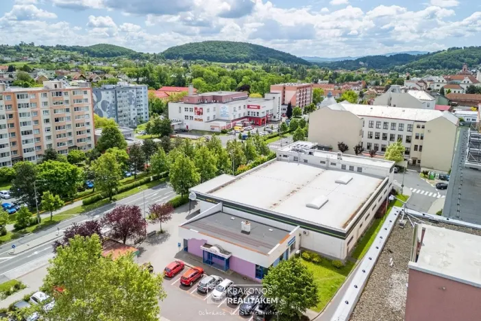 Pronájem komerční, Hranice - Hranice I-Město, Tř. 1. máje, 96 m2