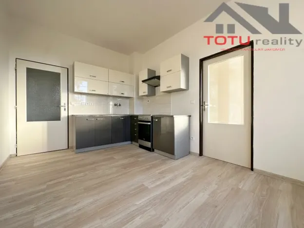 Pronájem bytu 1+1, Jaroměř, Lužická, 42 m2