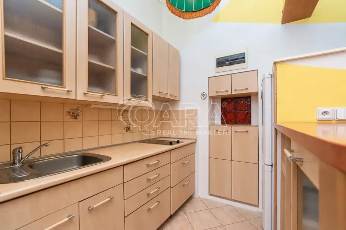 Pronájem bytu 1+kk, Praha - Stodůlky, Živcových, 28 m2
