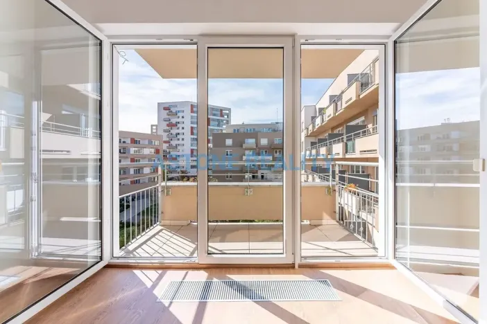 Prodej bytu 1+kk, Praha - Horní Měcholupy, Mantovská, 36 m2