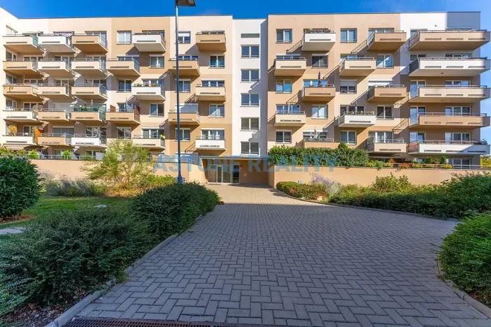 Prodej bytu 1+kk, Praha - Horní Měcholupy, Mantovská, 36 m2