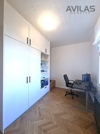 Pronájem bytu 2+1, Praha - Žižkov, Ambrožova, 69 m2
