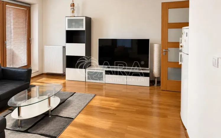 Pronájem bytu 2+kk, Praha - Holešovice, Komunardů, 57 m2
