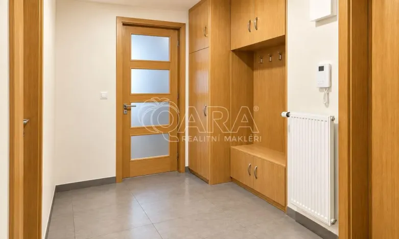 Pronájem bytu 2+kk, Praha - Holešovice, Komunardů, 57 m2