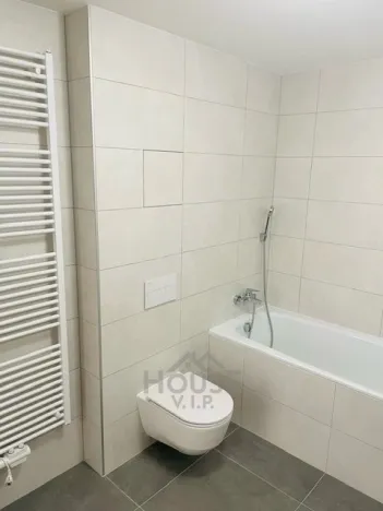 Pronájem bytu 2+kk, Praha - Karlín, Sokolova, 59 m2