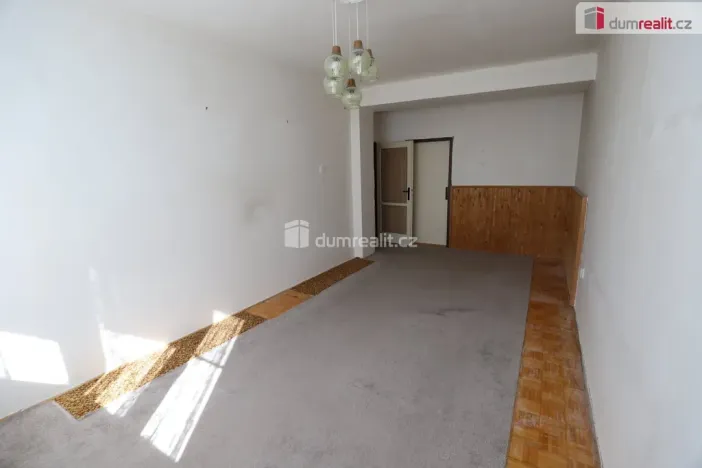 Prodej bytu 2+1, Mariánské Lázně - Úšovice, Skalníkova, 61 m2