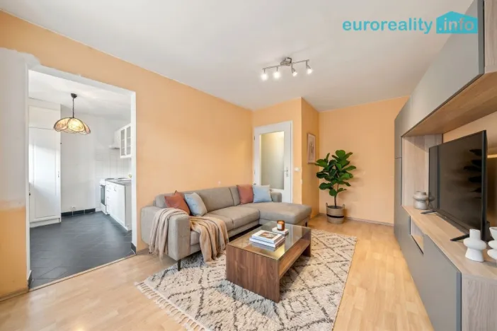Prodej bytu 2+1, Milovice, Braniborská, 42 m2