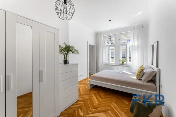 Pronájem bytu 2+kk, Praha - Bubeneč, Šmeralova, 52 m2
