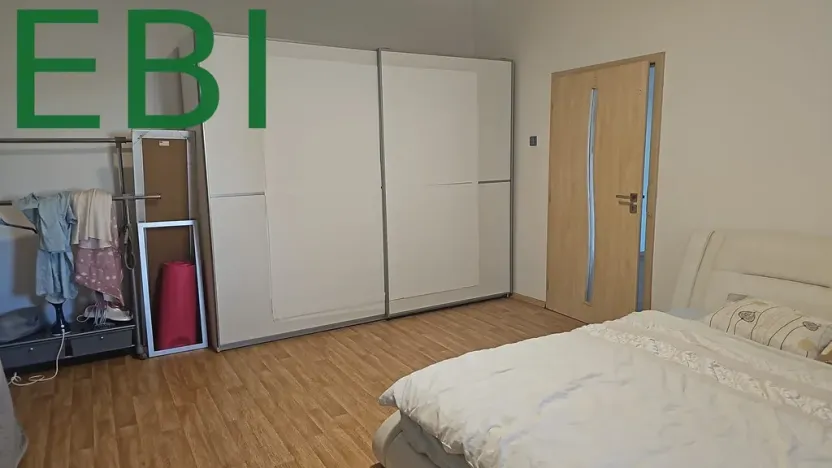 Pronájem bytu 3+1, Praha - Smíchov, Pod tratí, 105 m2