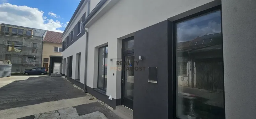 Pronájem komerční nemovitosti, Hodonín, Kolískova, 33 m2