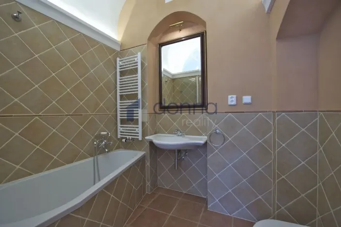 Pronájem kanceláře, Praha, Šporkova, 54 m2